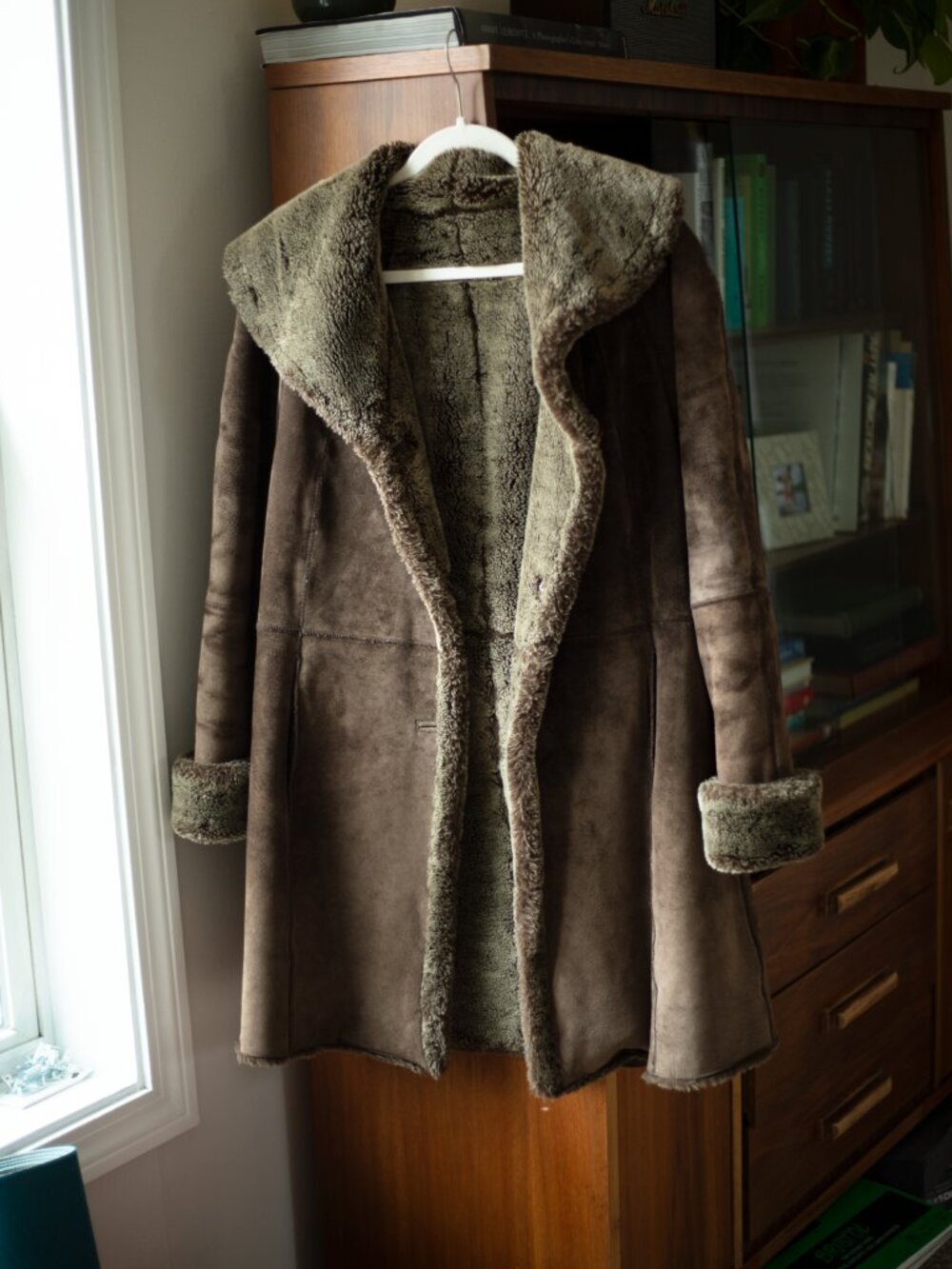 Vintage Genuine Suede Shearling Penny Lane Coat M/L Brown Curly Fur Trim